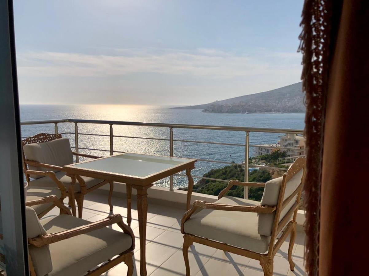 Lorenso Guest House Sarande Bagian luar foto