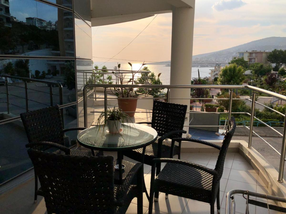 Lorenso Guest House Sarande Bagian luar foto