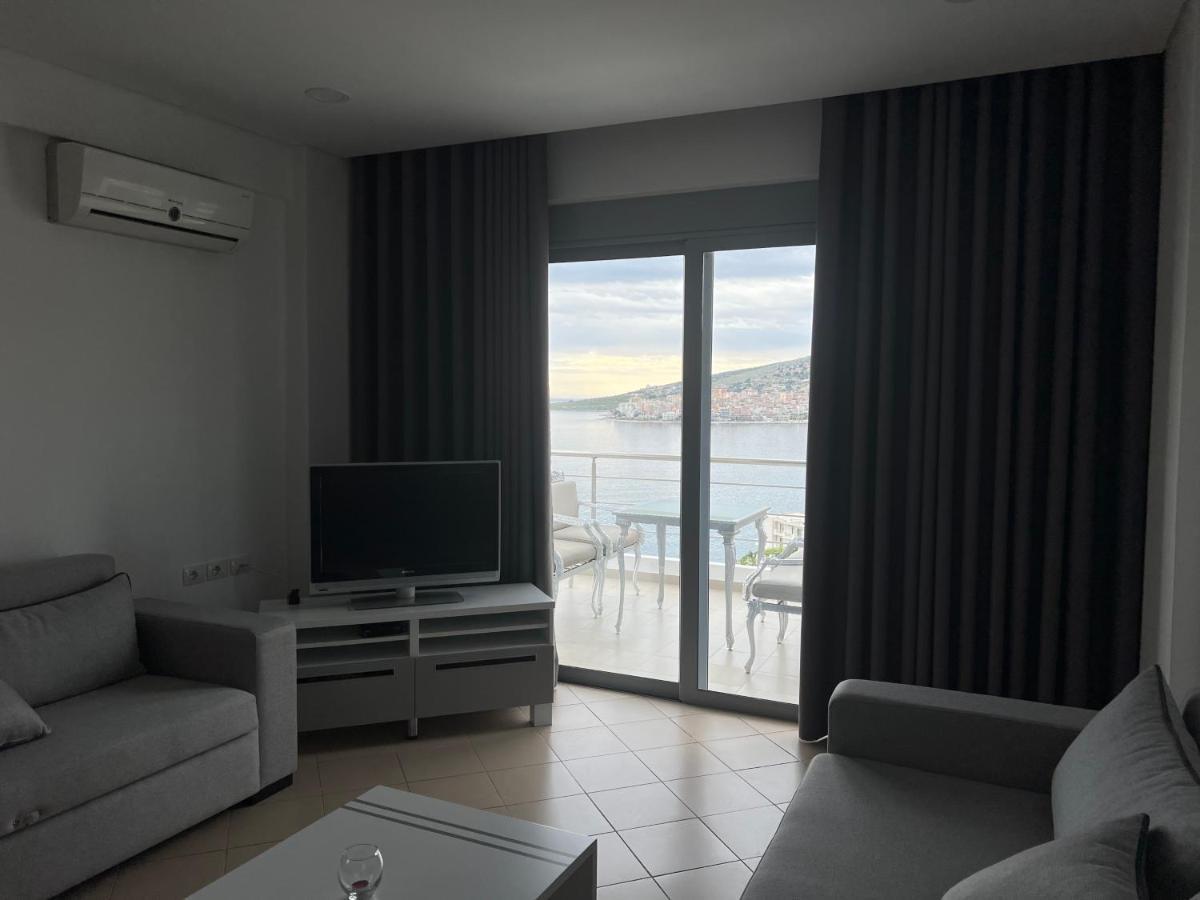 Lorenso Guest House Sarande Bagian luar foto